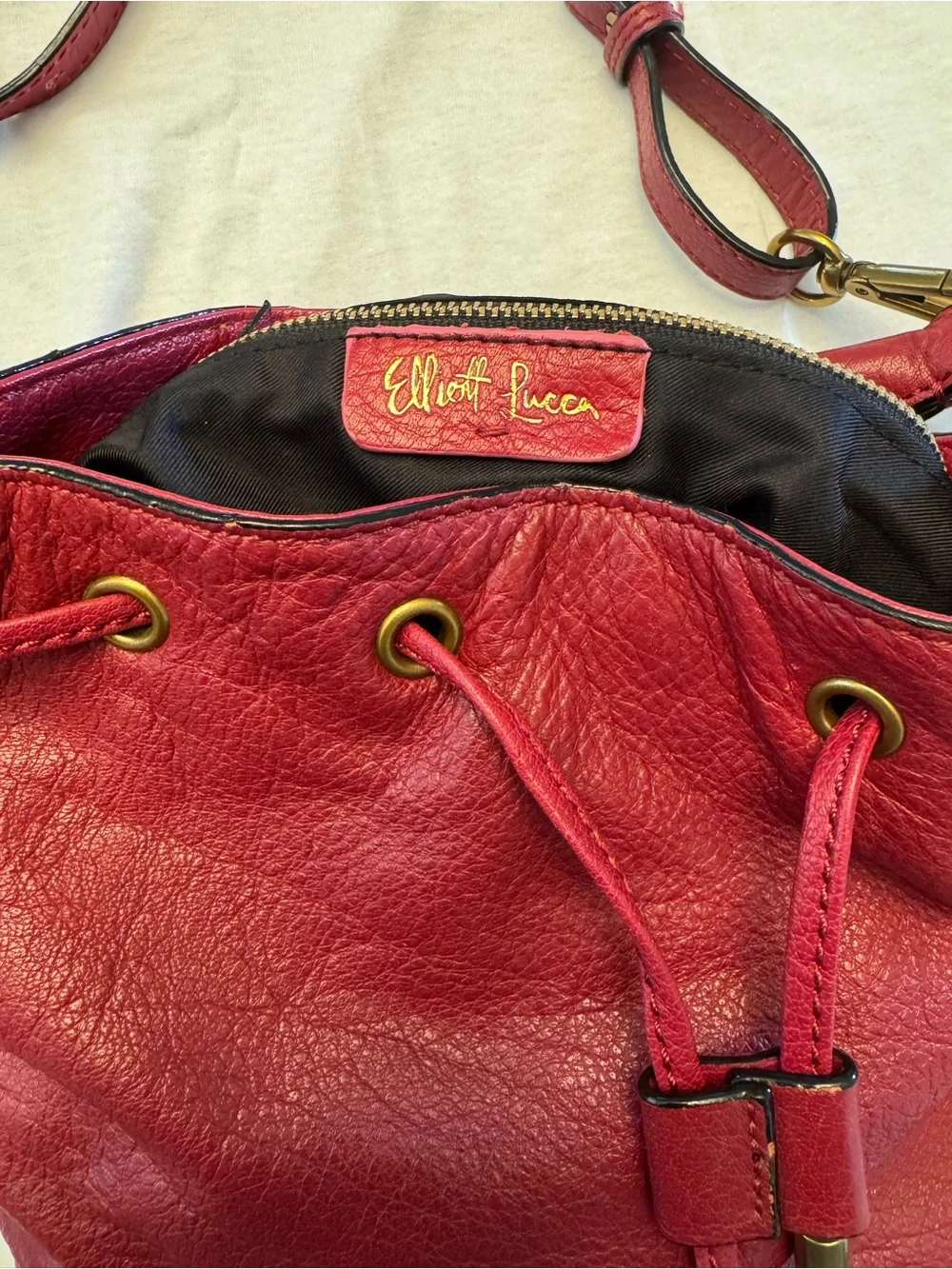 Elliott Lucca Leather
Crossbody/Shoulder Purse - Picture 3 of 5